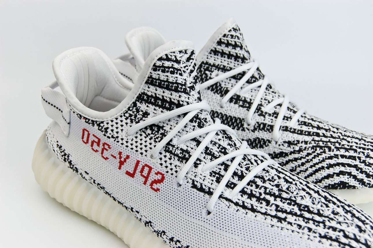 Кроссовки Adidas Yeezy 350 boost v2 Zebra