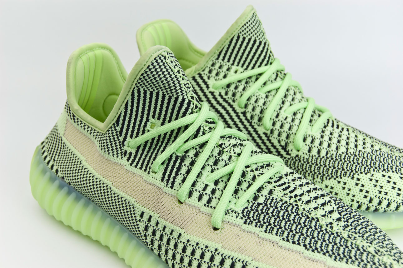 Кроссовки Adidas Yeezy 350 boost v2 Yeezreel
