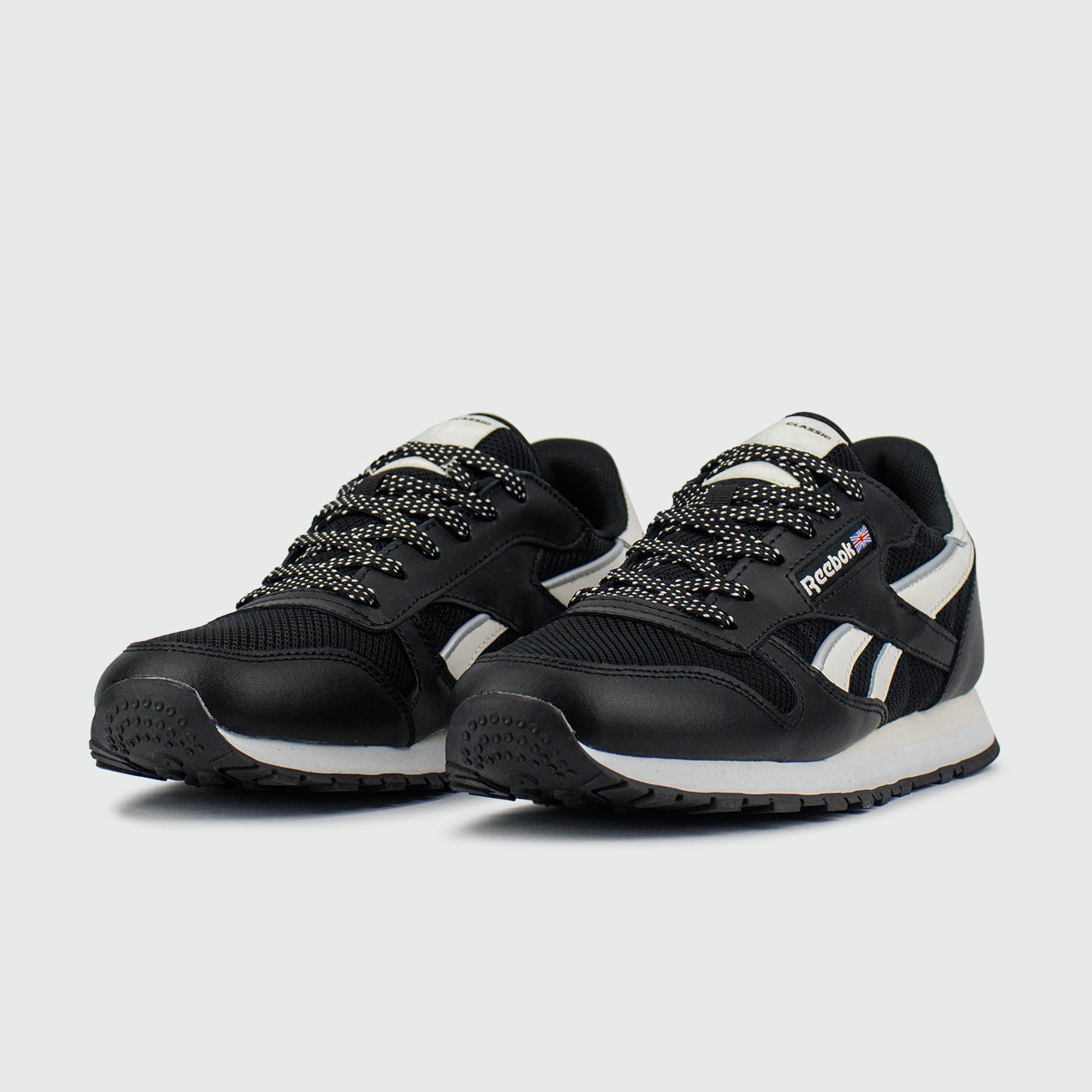 Кроссовки Reebok Classic Leather Black / White Кроссовки Reebok Classic Leather Black / White