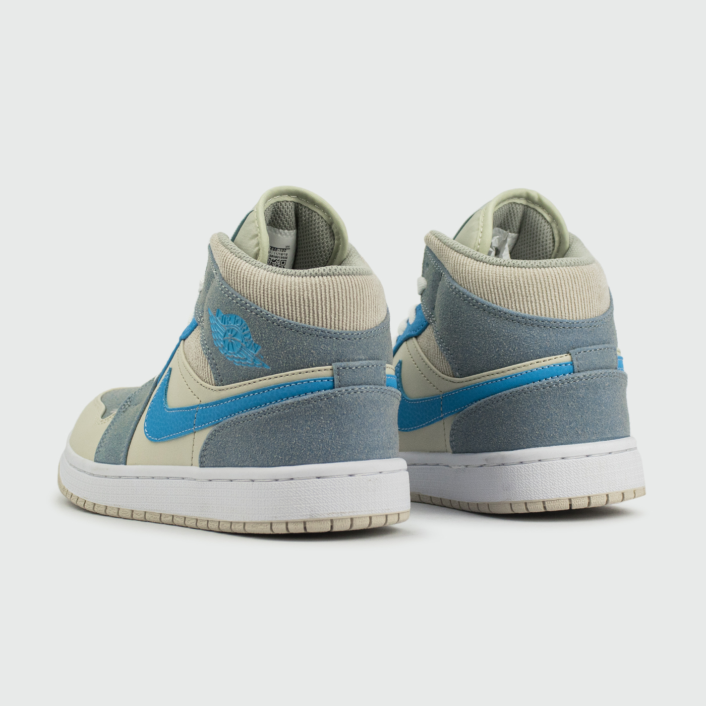 Кроссовки Nike Air Jordan 1 Wmns Mixed Blue new Кроссовки Nike Air Jordan 1 Wmns Mixed Blue new