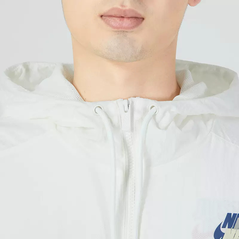 Ветровка Nike DV3313-133 Ветровка Nike DV3313-133