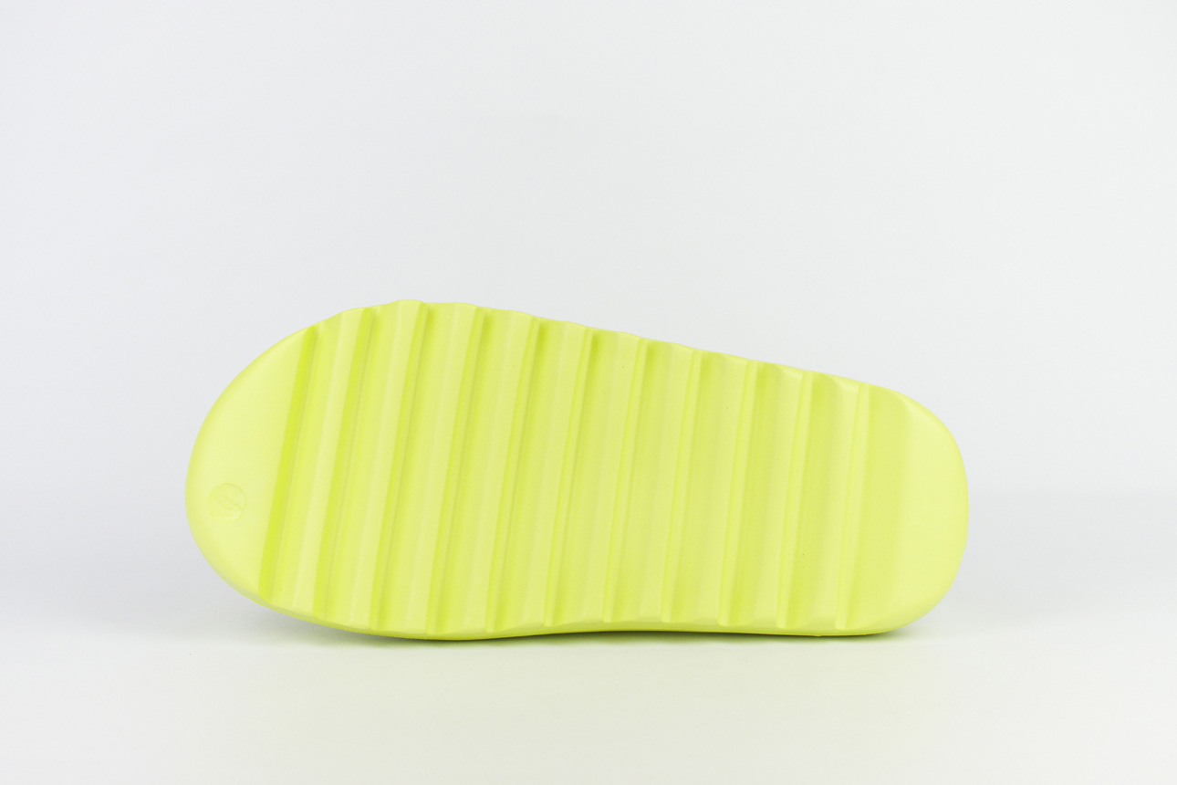 Шлёпки Adidas Yeezy Slide Wmns Lemon Шлёпки Adidas Yeezy Slide Wmns Lemon