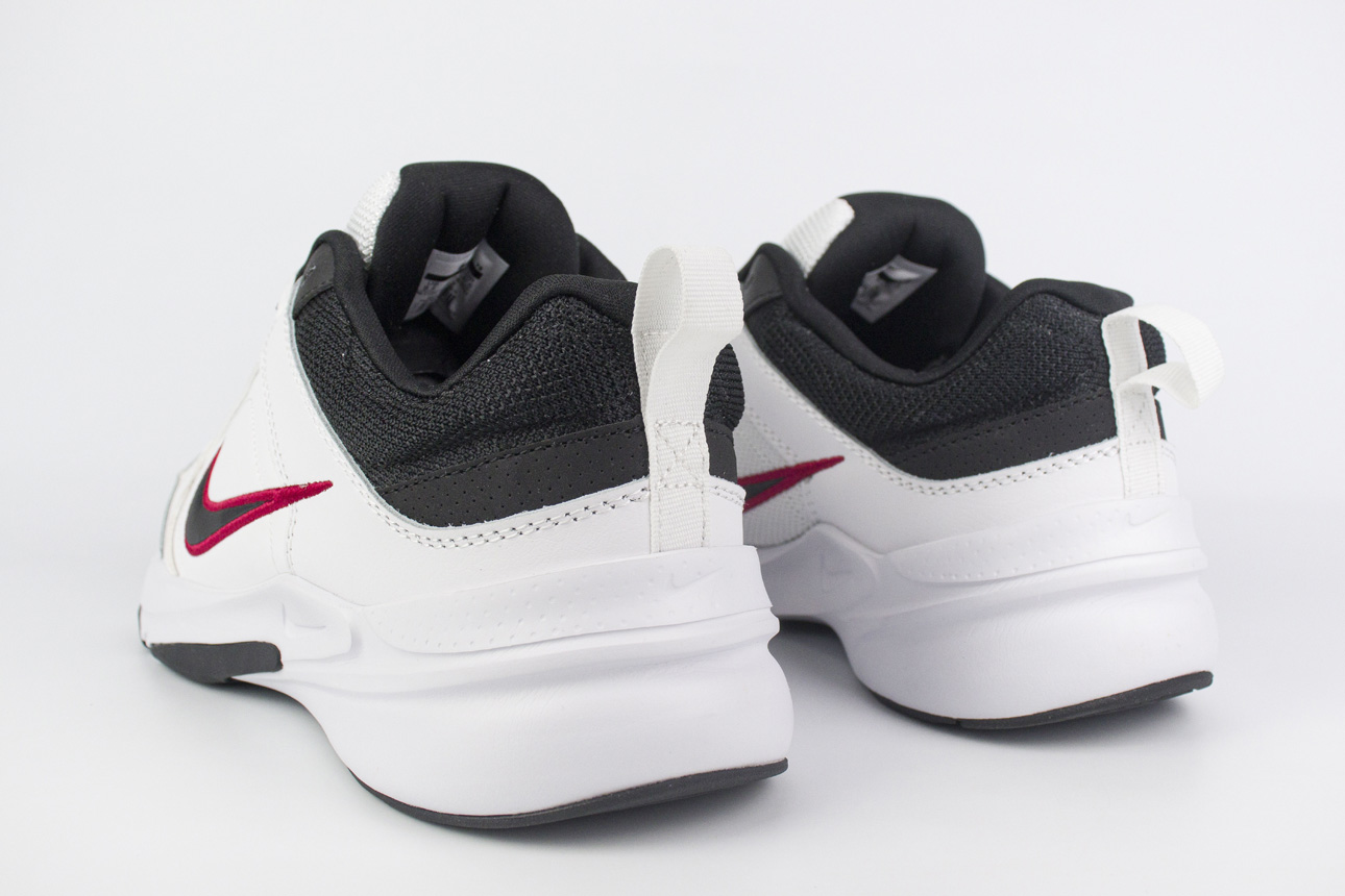 Кроссовки Nike Defy All Day White / Red / Black Кроссовки Nike Defy All Day White / Red / Black