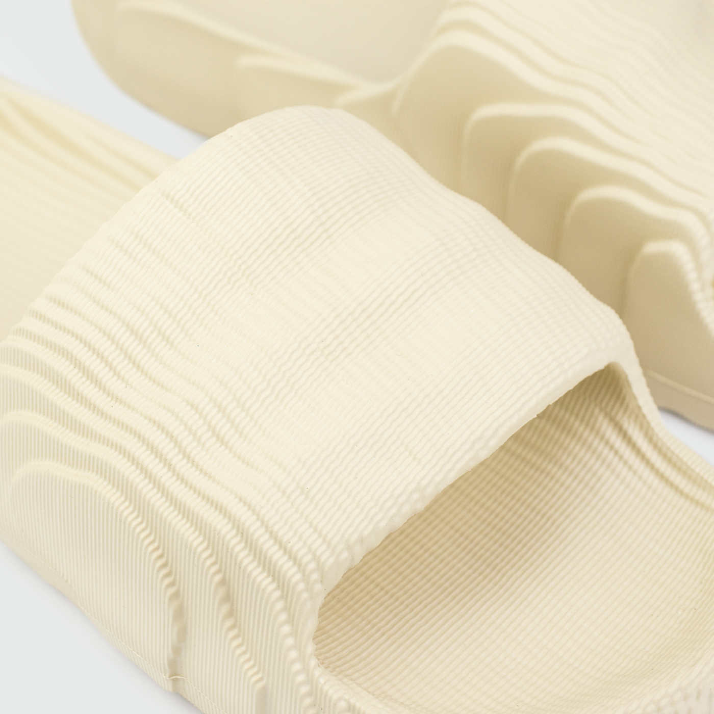 Шлёпки Adidas Adilette 22 Slide Wmns Beige Шлёпки Adidas Adilette 22 Slide Wmns Beige