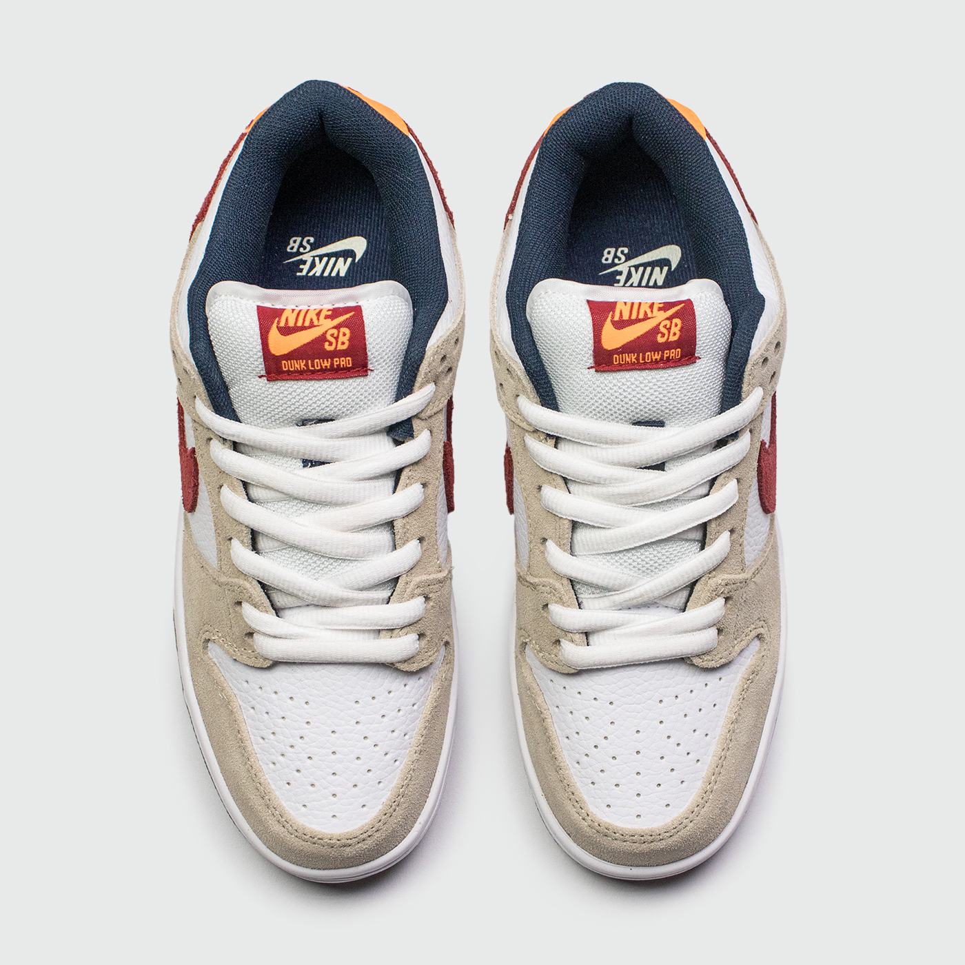 Кроссовки Nike SB Dunk Low Wmns Crimson Кроссовки Nike SB Dunk Low Wmns Crimson