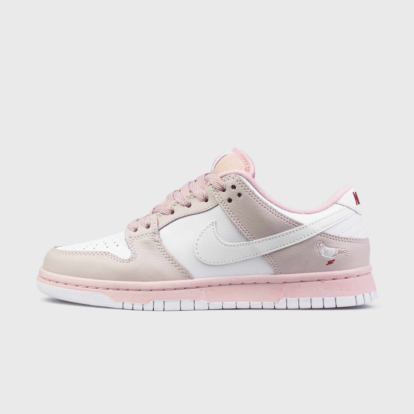 Кроссовки Nike SB Dunk Low Wmns Pink / White Кроссовки Nike SB Dunk Low Wmns Pink / White