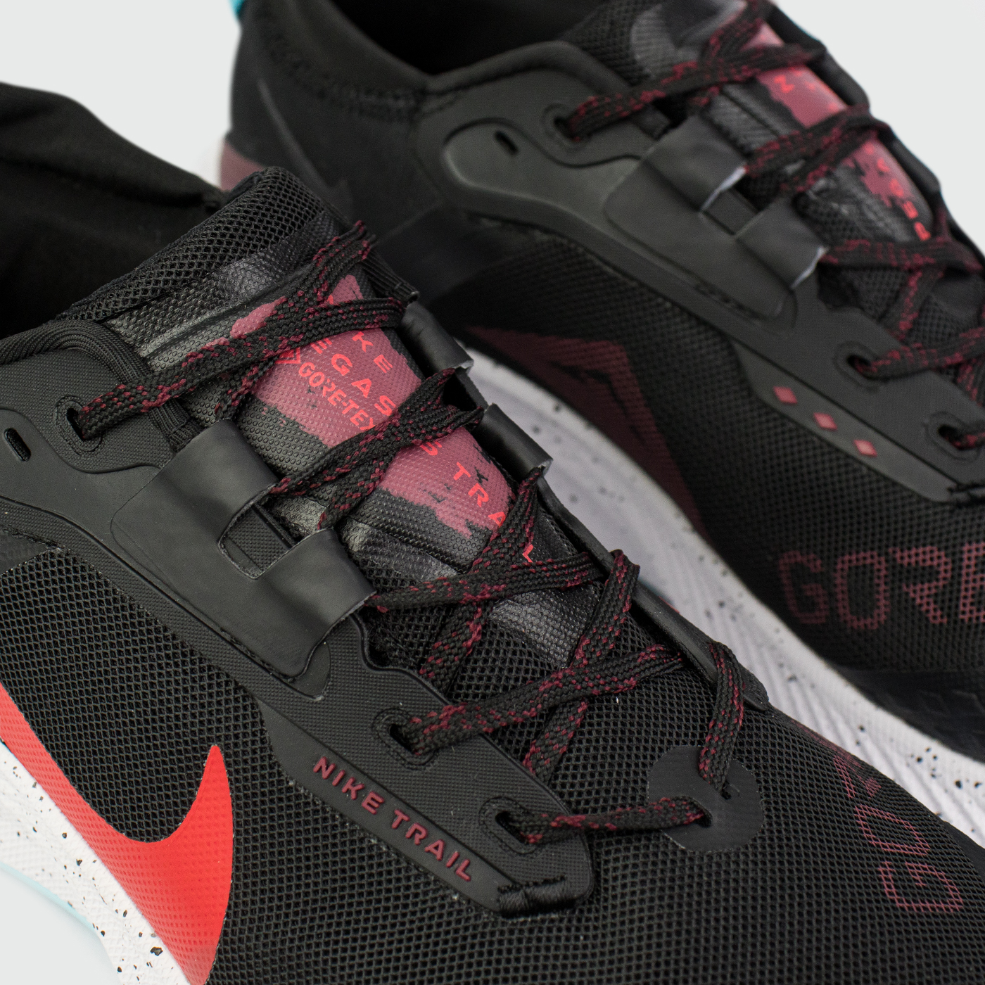 Кроссовки Nike Pegasus Trail 3 Gore-tex Black / Terq. / Red Кроссовки Nike Pegasus Trail 3 Gore-tex Black / Terq. / Red