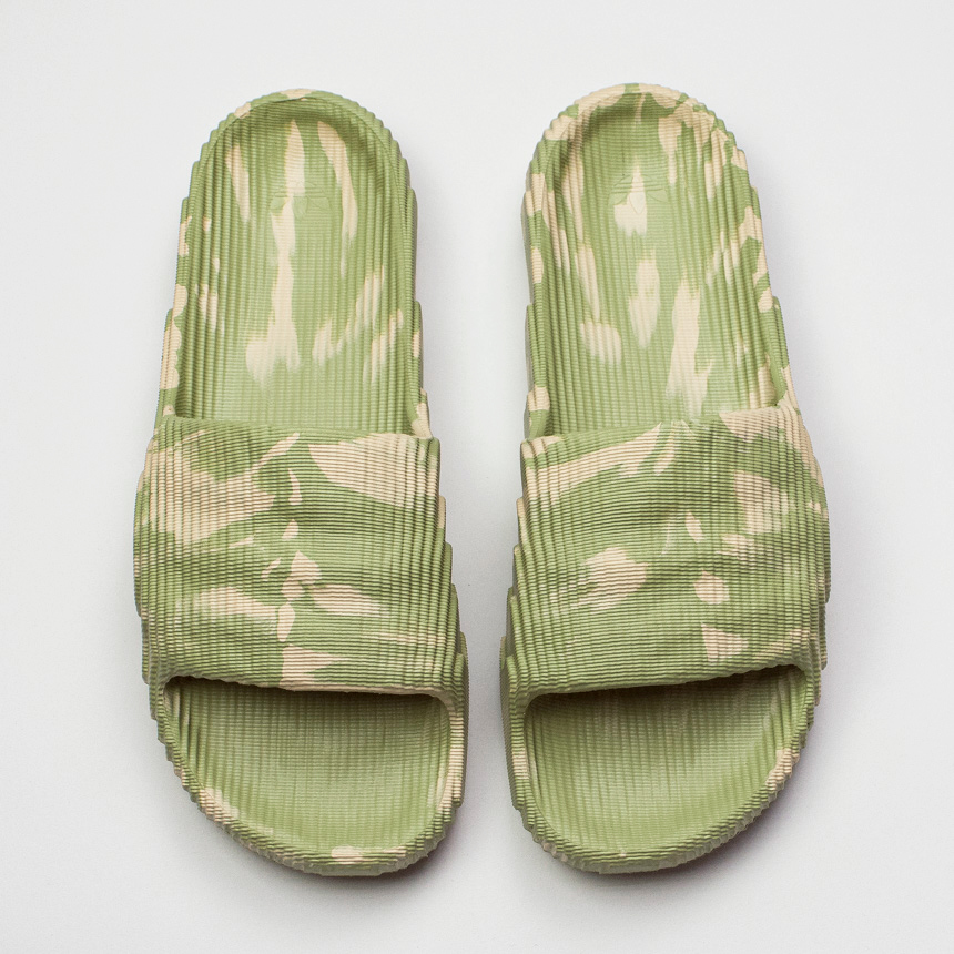 Шлёпки Adidas Adilette 22 Slide Wmns Camo Green Шлёпки Adidas Adilette 22 Slide Wmns Camo Green