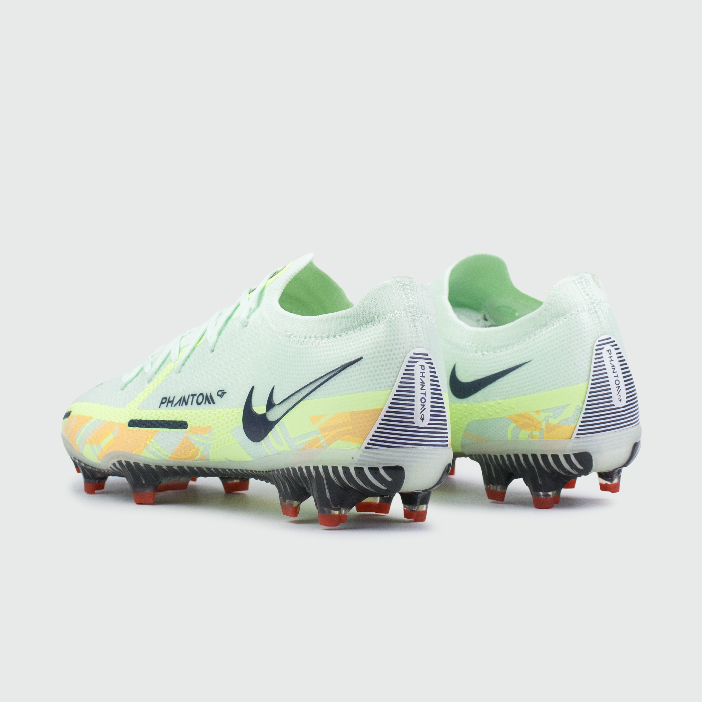 Бутсы Nike Phantom GT2 Dynamic Fit Elite FG Green Бутсы Nike Phantom GT2 Dynamic Fit Elite FG Green