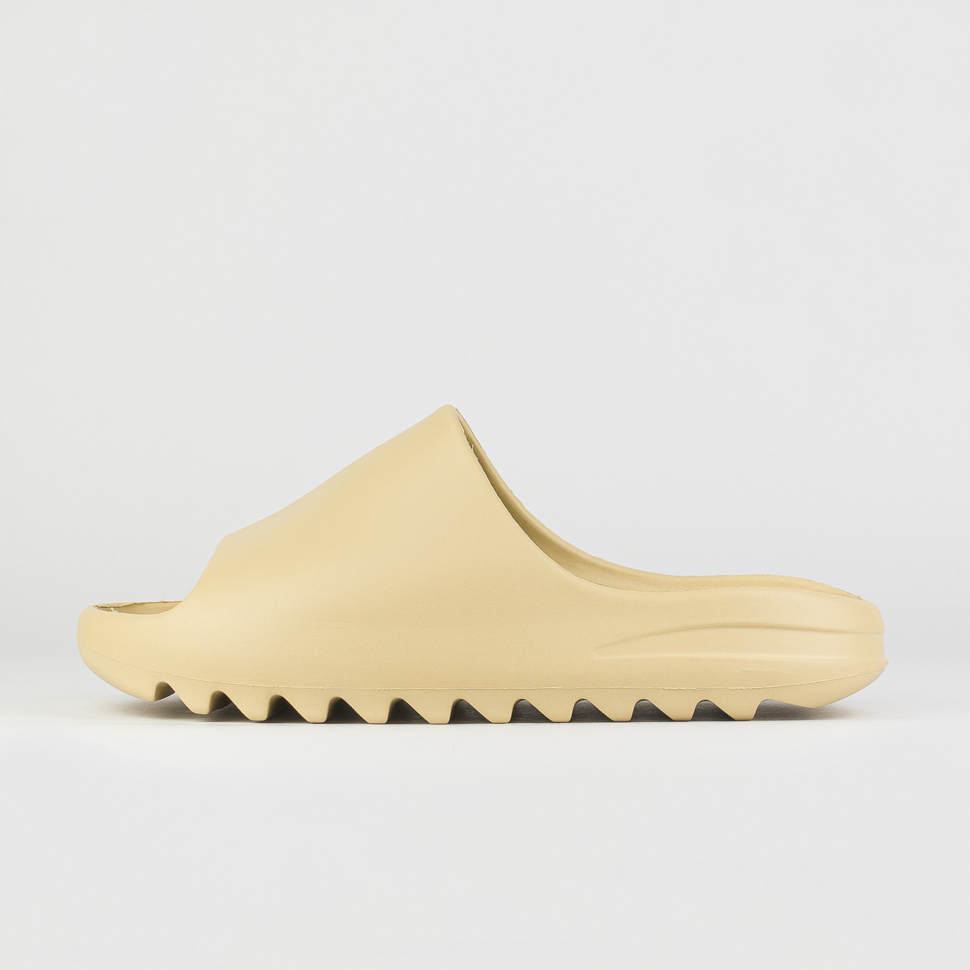 Шлёпки Adidas Yeezy Slide Beige