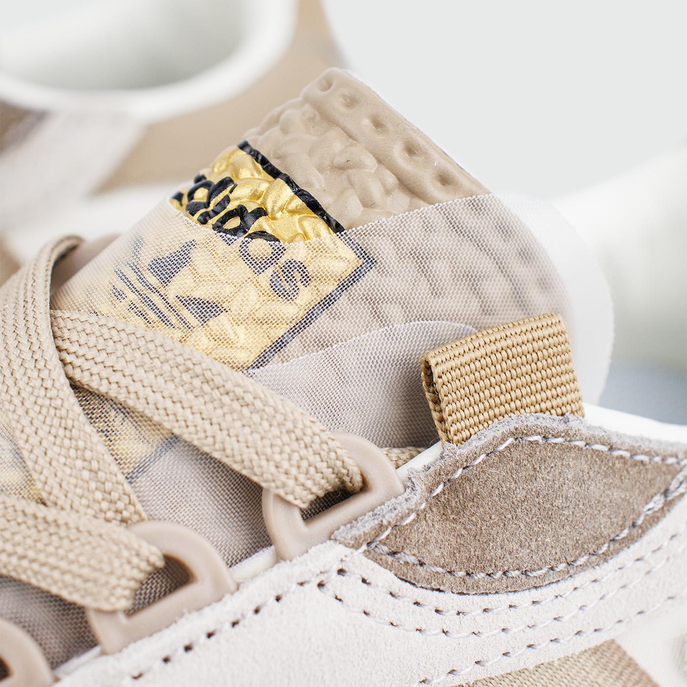 Кроссовки Adidas Retropy E5 Wmns L.Brown