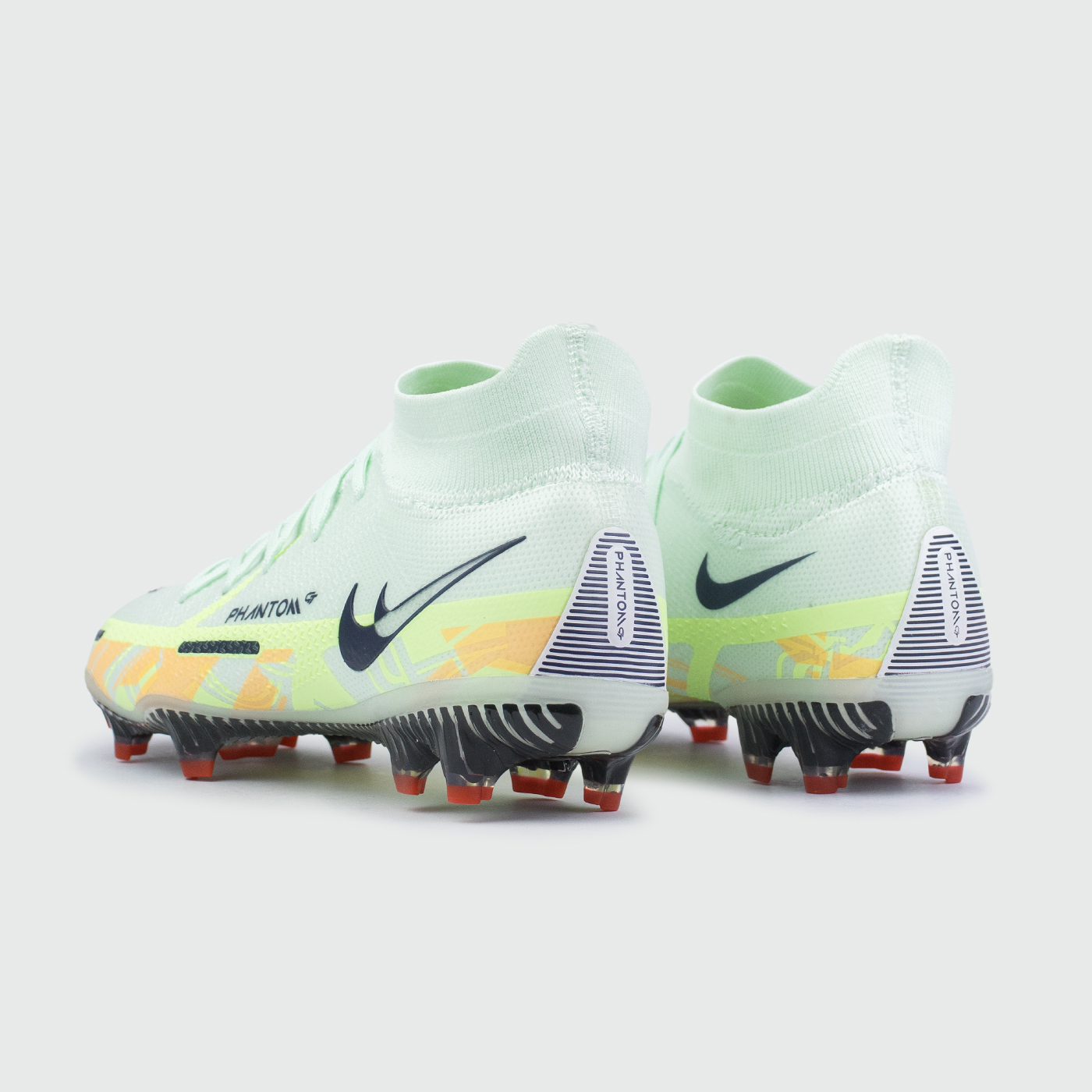 Бутсы Nike Phantom GT2 Dynamic Fit Elite FG Green Бутсы Nike Phantom GT2 Dynamic Fit Elite FG Green