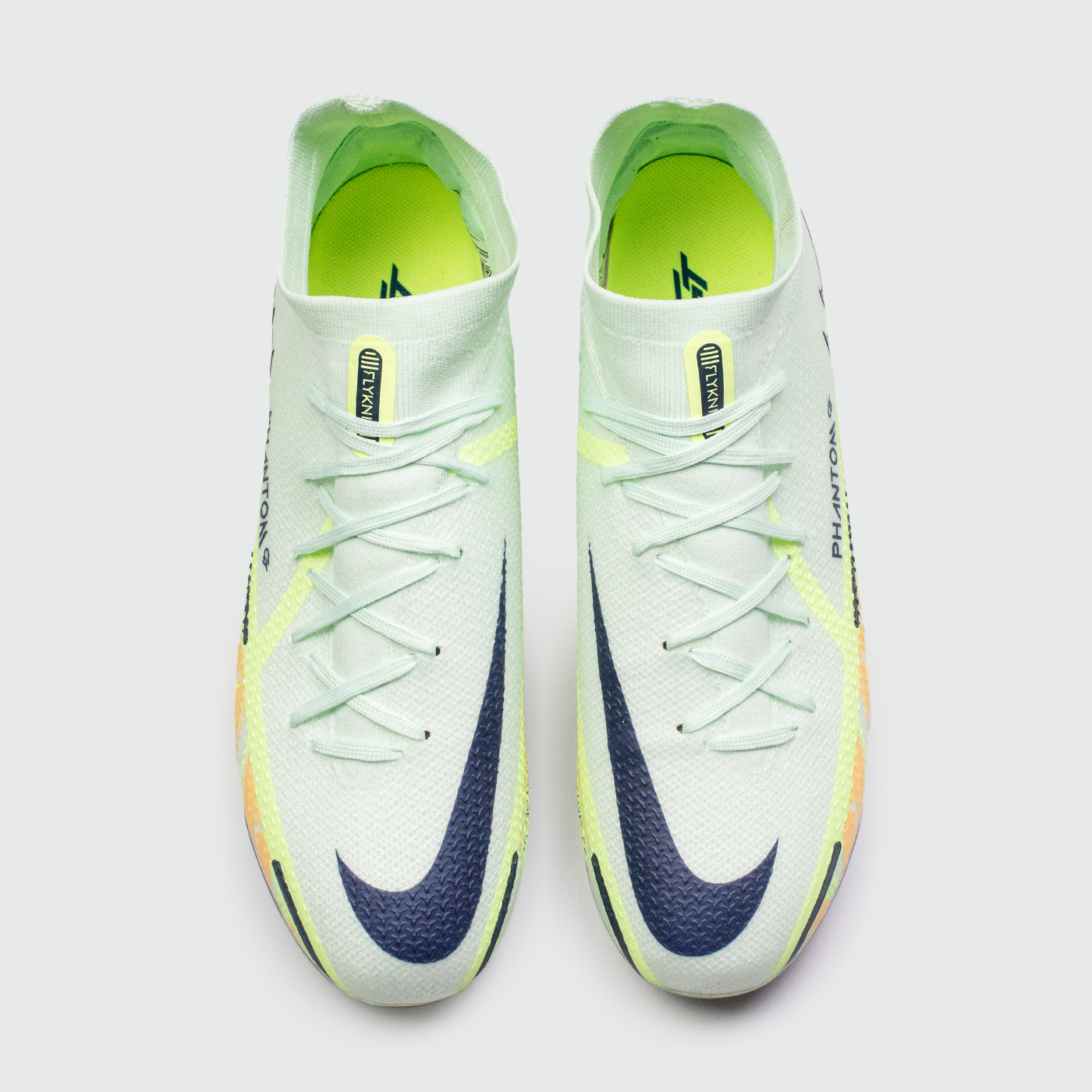 Бутсы Nike Phantom GT2 Dynamic Fit Elite FG Green Бутсы Nike Phantom GT2 Dynamic Fit Elite FG Green