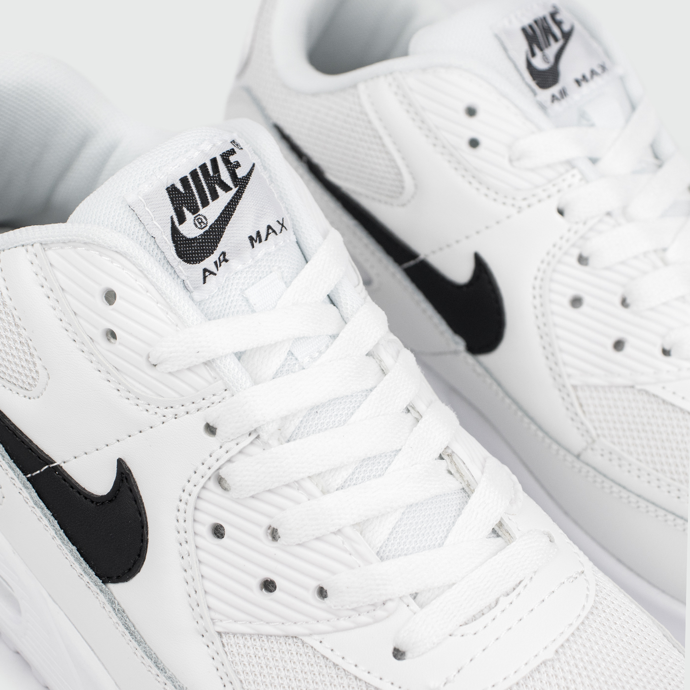 Кроссовки Nike Air Max 90 White / Black Кроссовки Nike Air Max 90 White / Black