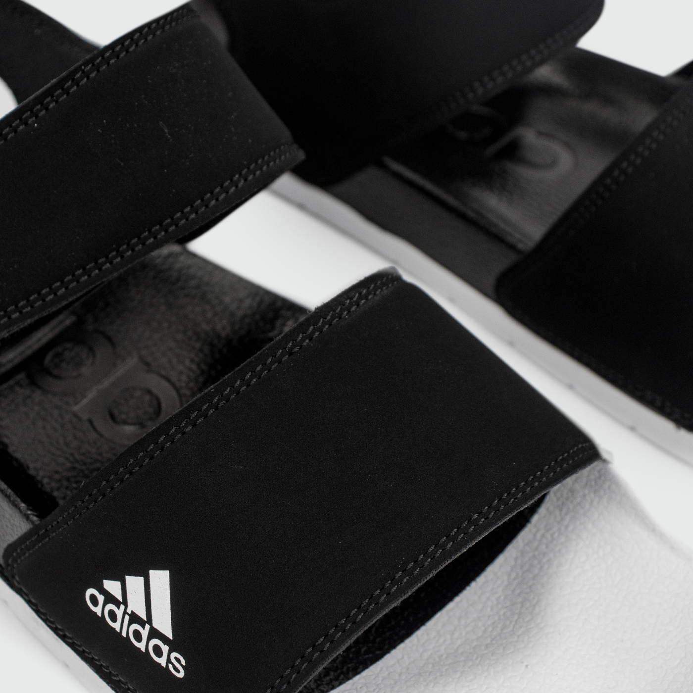 Сандалии Adidas Adilette Sandal Black / White Сандалии Adidas Adilette Sandal Black / White