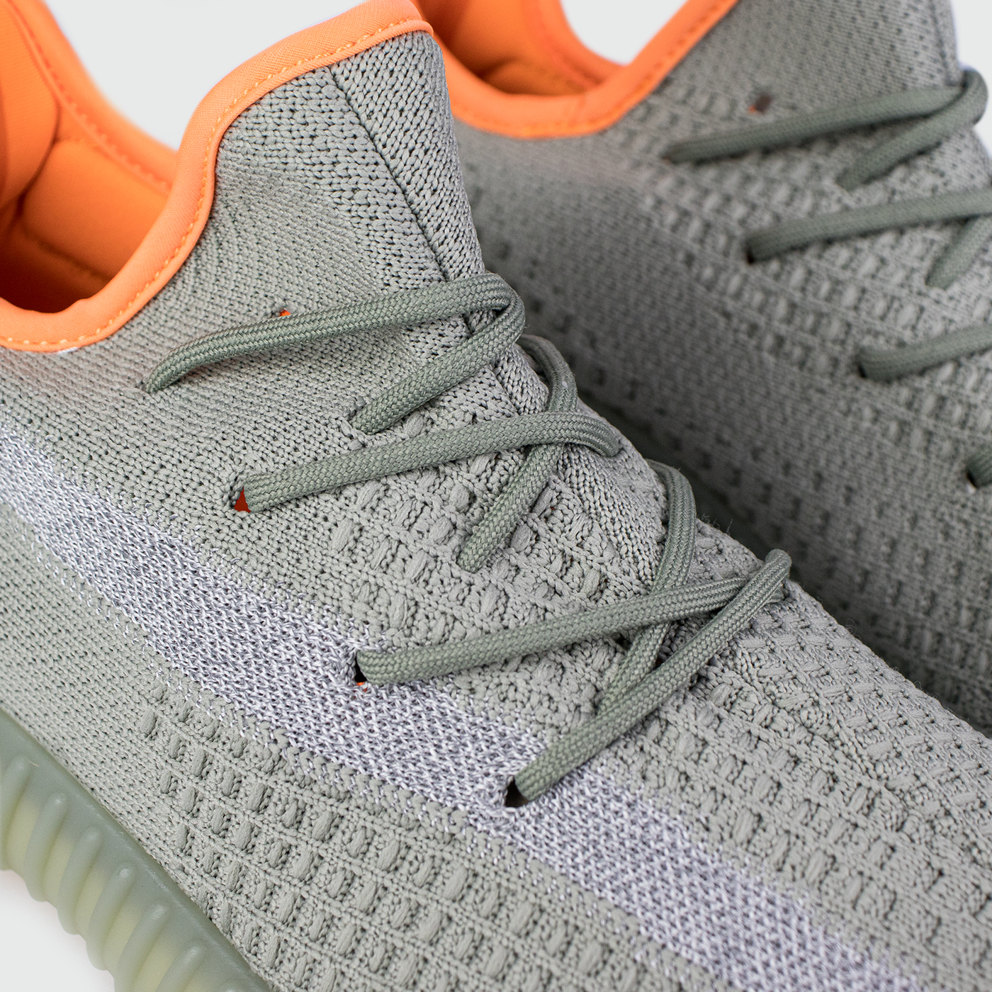Кроссовки Adidas Yeezy 350 boost v2 Wmns Desert Sage Кроссовки Adidas Yeezy 350 boost v2 Wmns Desert Sage