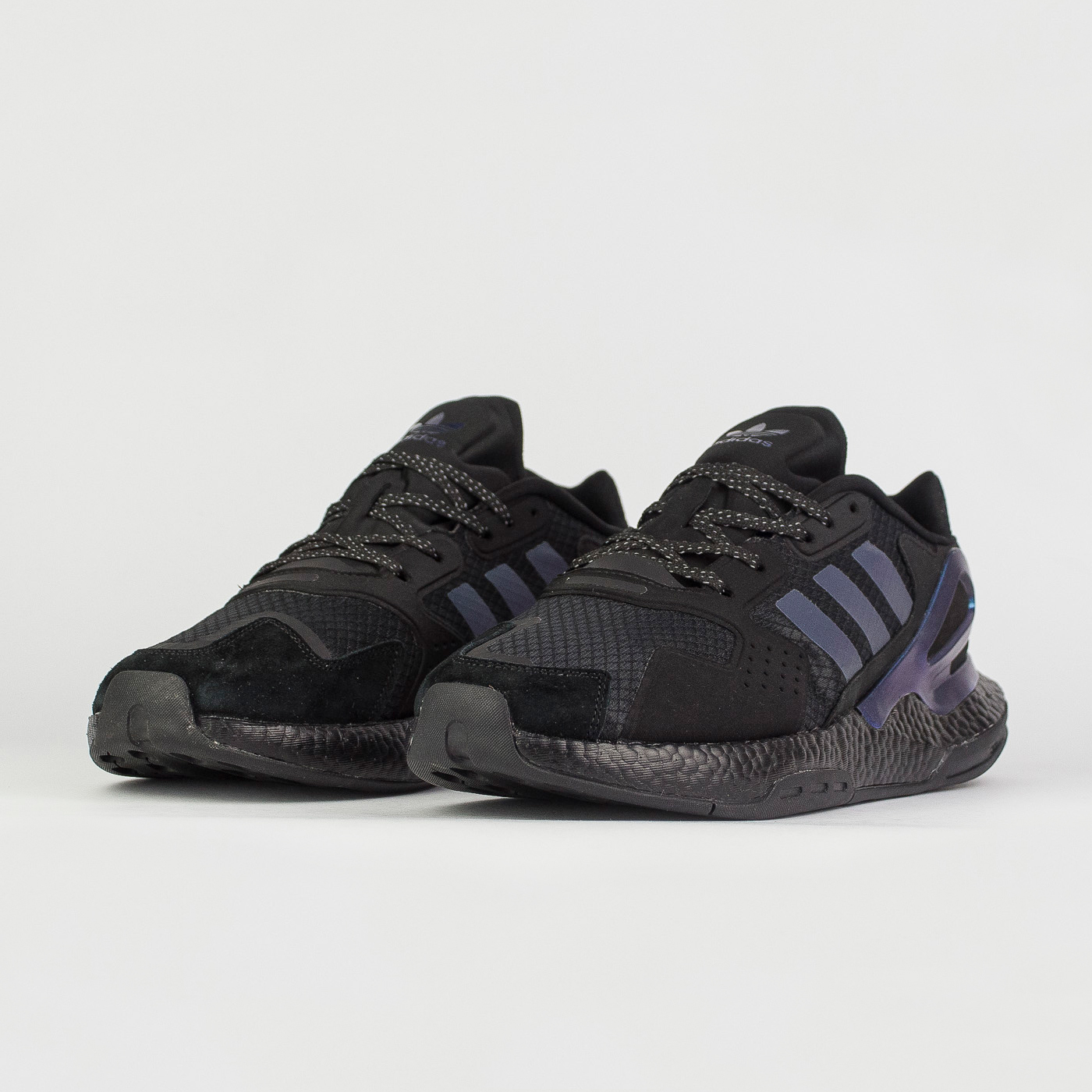 Кроссовки Adidas Day Jogger Wmns Black / Neon Кроссовки Adidas Day Jogger Wmns Black / Neon