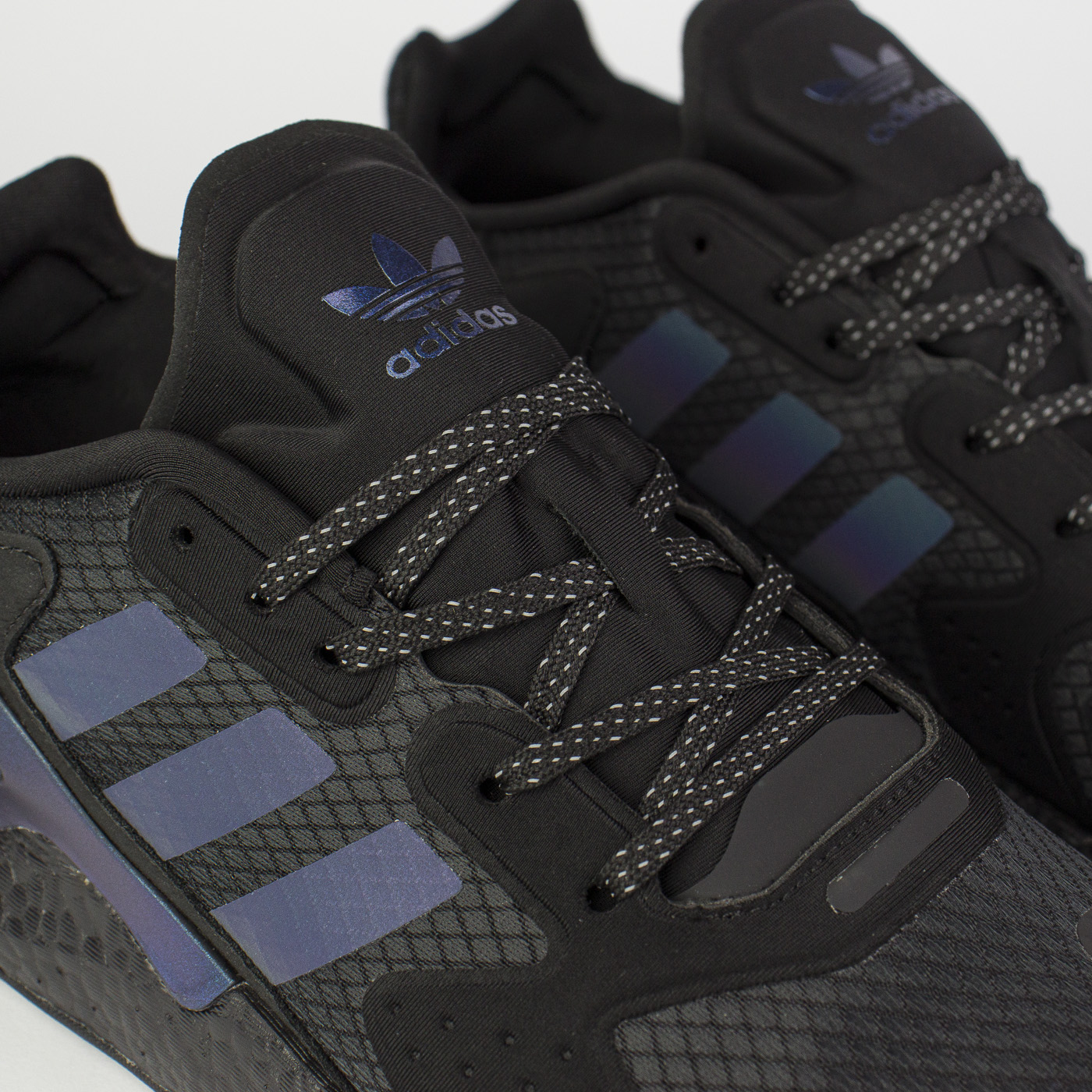 Кроссовки Adidas Day Jogger Wmns Black / Neon Кроссовки Adidas Day Jogger Wmns Black / Neon