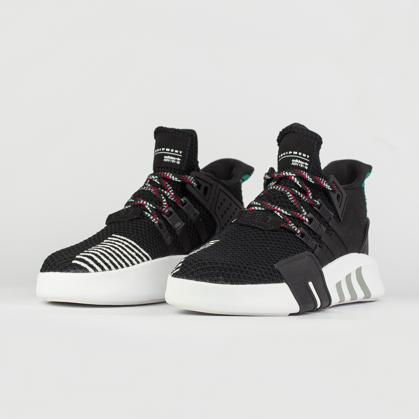 Кроссовки Adidas EQT Bask ADV Wmns Black / White Кроссовки Adidas EQT Bask ADV Wmns Black / White