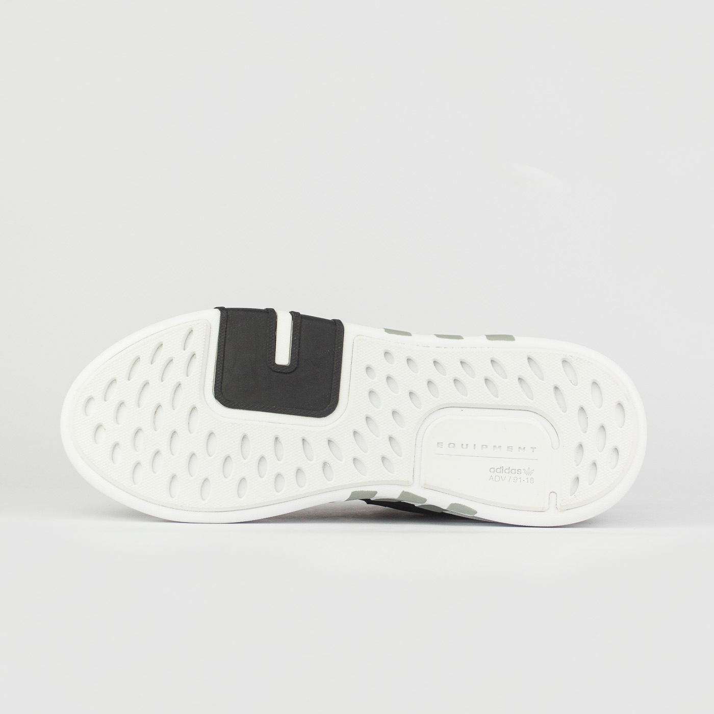 Кроссовки Adidas EQT Bask ADV Wmns Black / White Кроссовки Adidas EQT Bask ADV Wmns Black / White