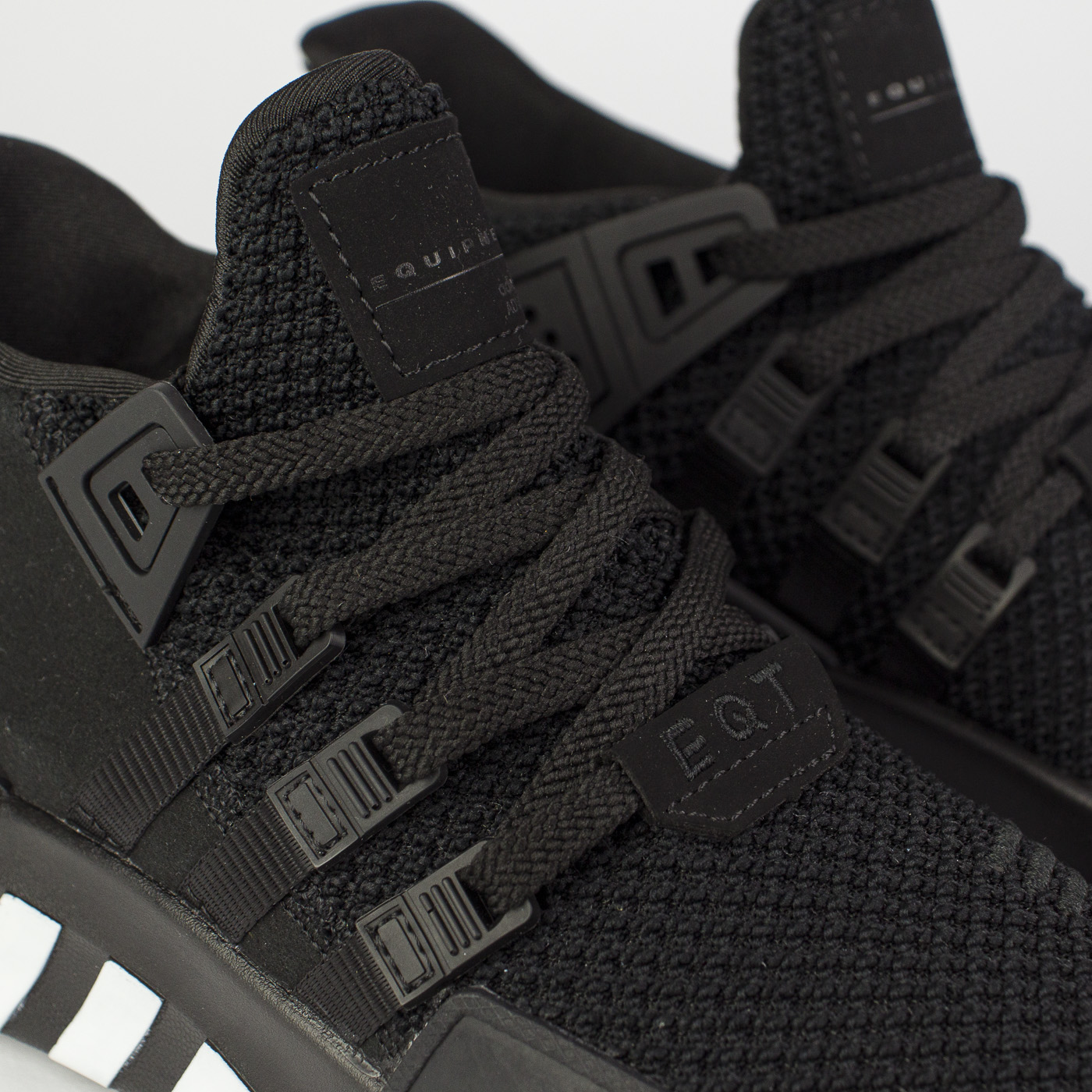 Кроссовки Adidas EQT Bask ADV Wmns All Black / White Кроссовки Adidas EQT Bask ADV Wmns All Black / White