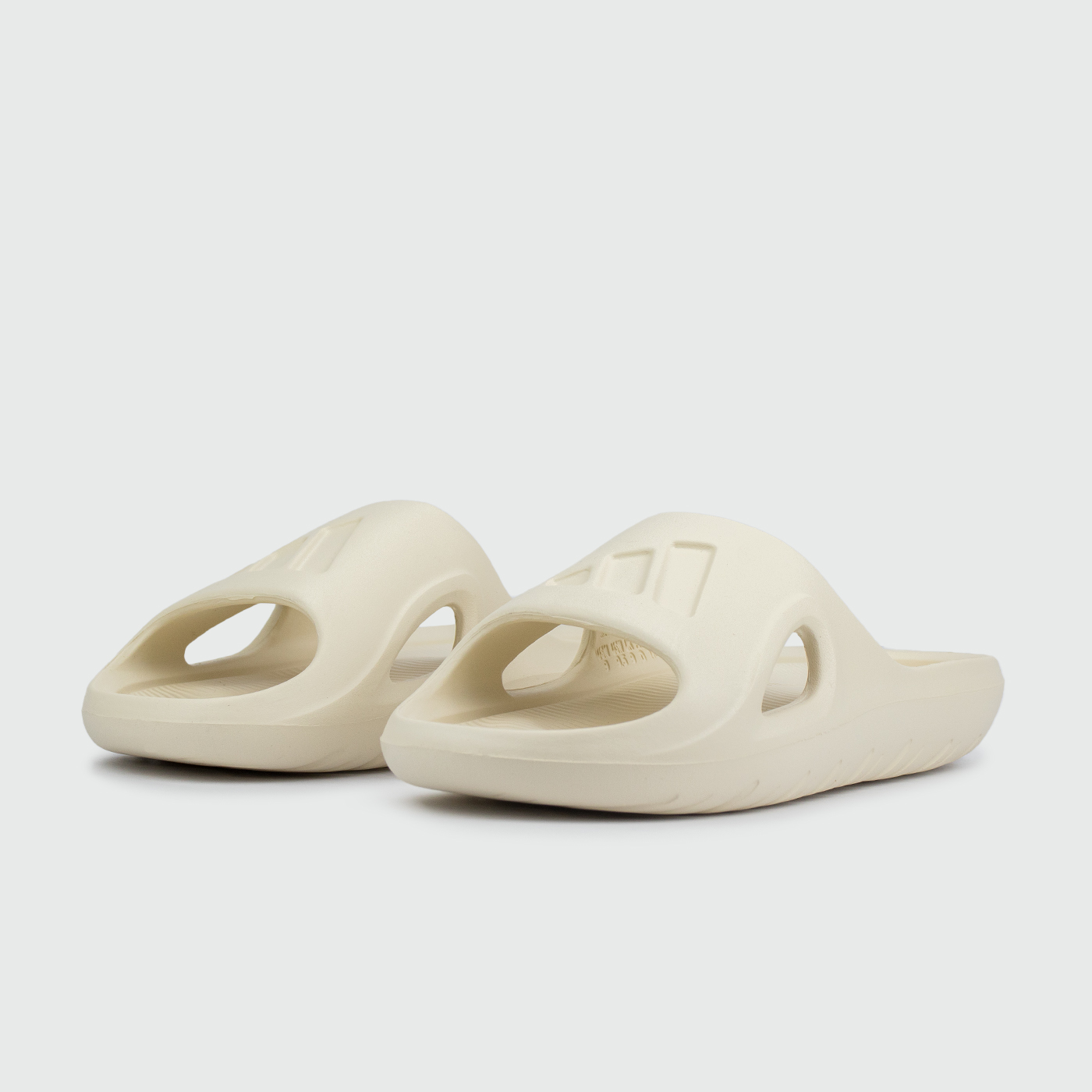 Шлёпки Adidas Adicane Slide Wmns Beige Шлёпки Adidas Adicane Slide Wmns Beige