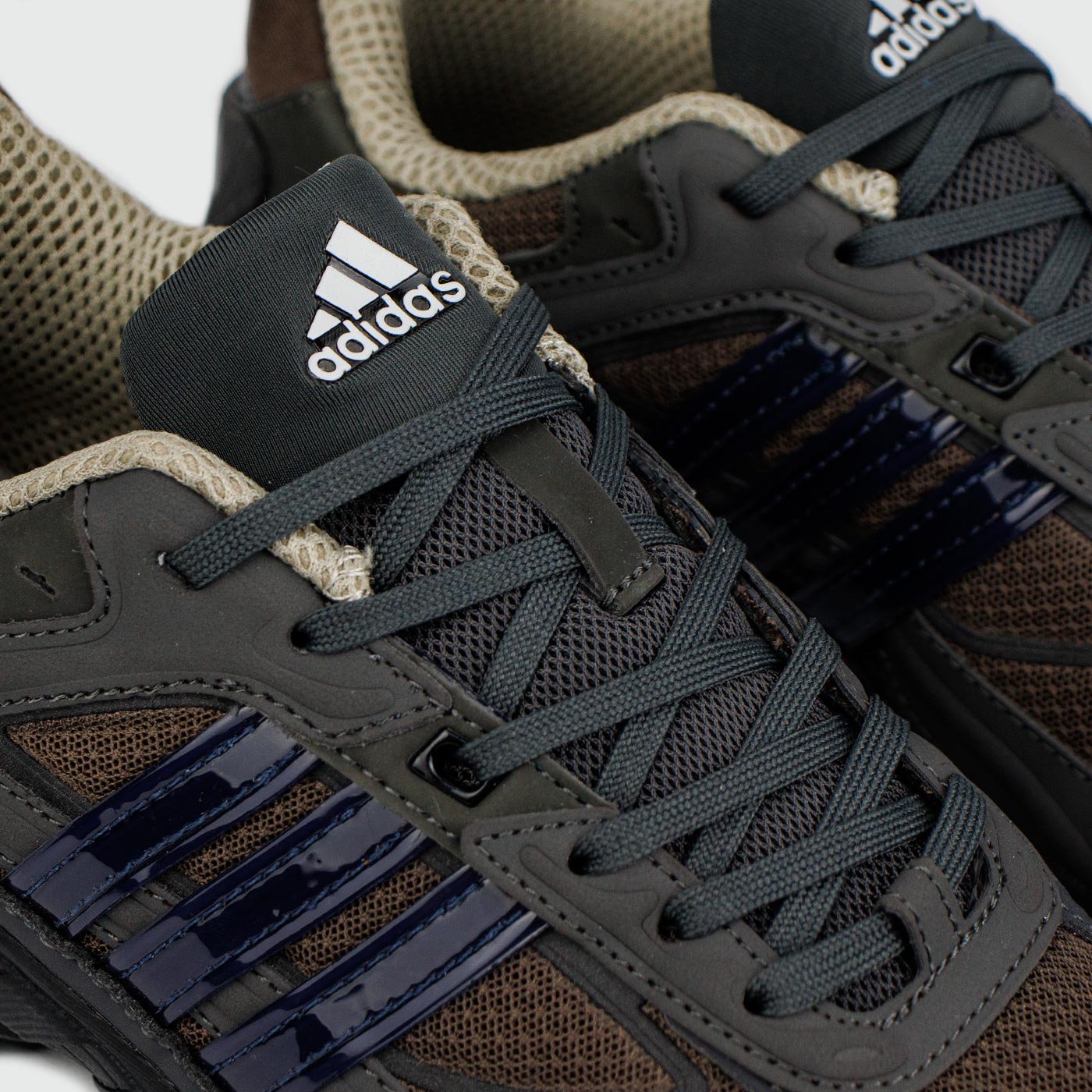 Кроссовки Adidas Response CL Brown