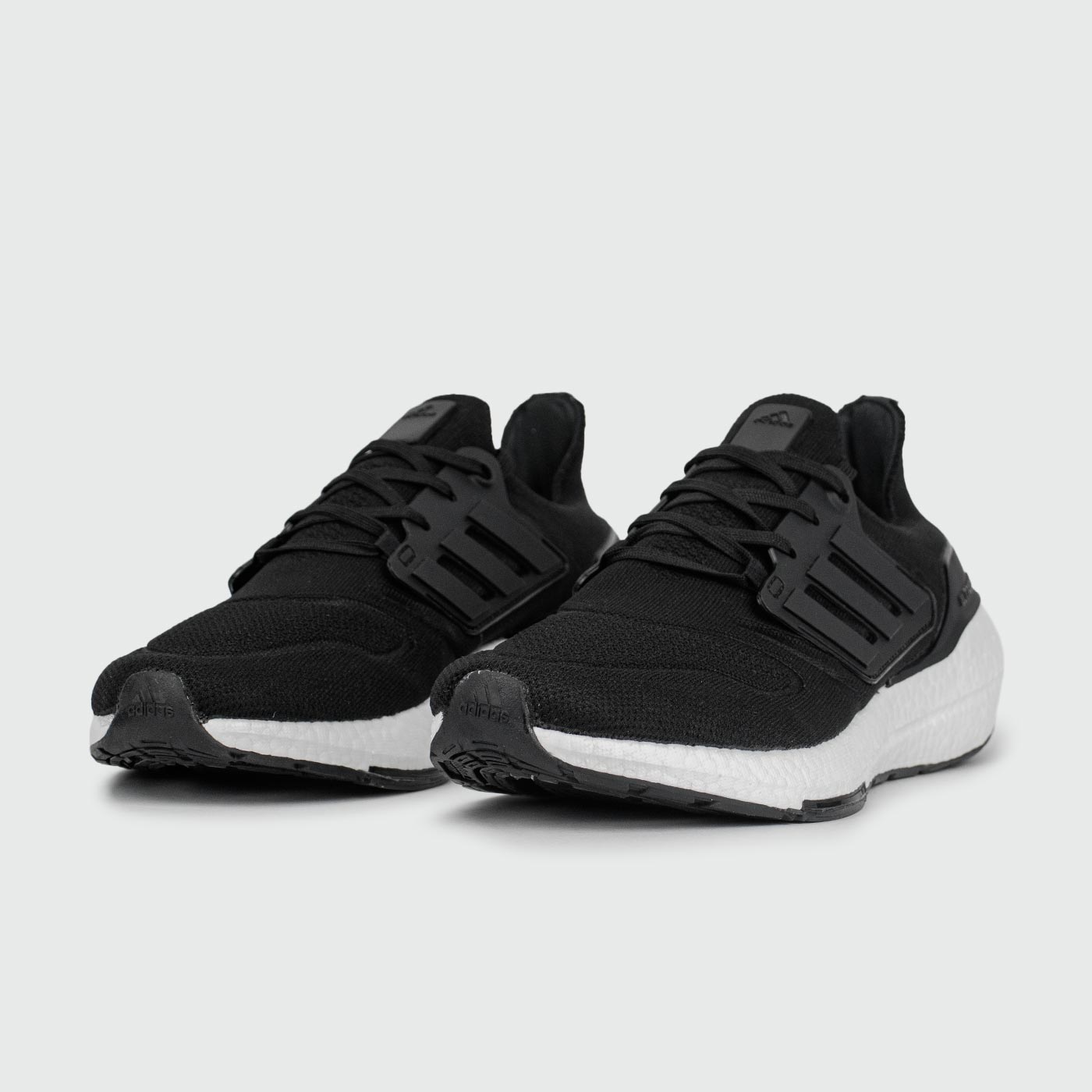 Кроссовки Adidas Ultraboost 22 Black White Кроссовки Adidas Ultraboost 22 Black White