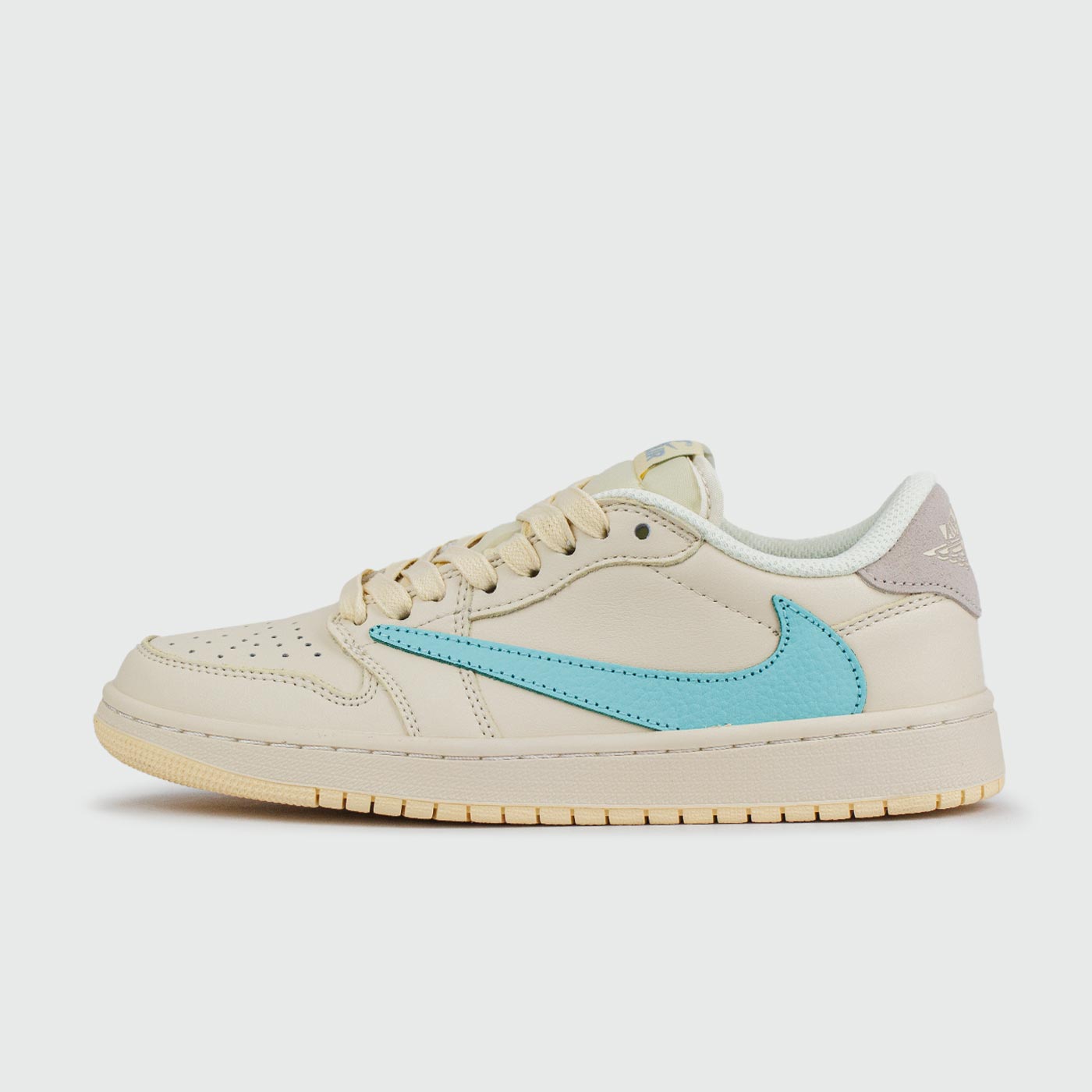 Кроссовки Air Jordan 1 Low x Travis Scott Beige Wmns Кроссовки Air Jordan 1 Low x Travis Scott Beige Wmns