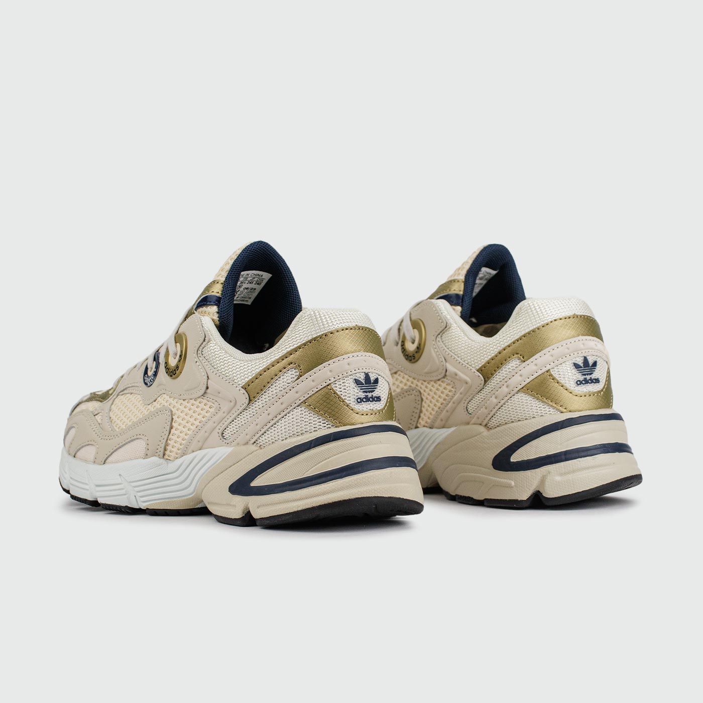 Кроссовки Adidas Astir Beige White Wmns Кроссовки Adidas Astir Beige White Wmns
