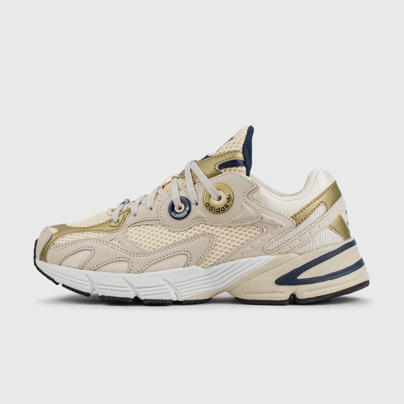 Кроссовки Adidas Astir Beige White Wmns Кроссовки Adidas Astir Beige White Wmns