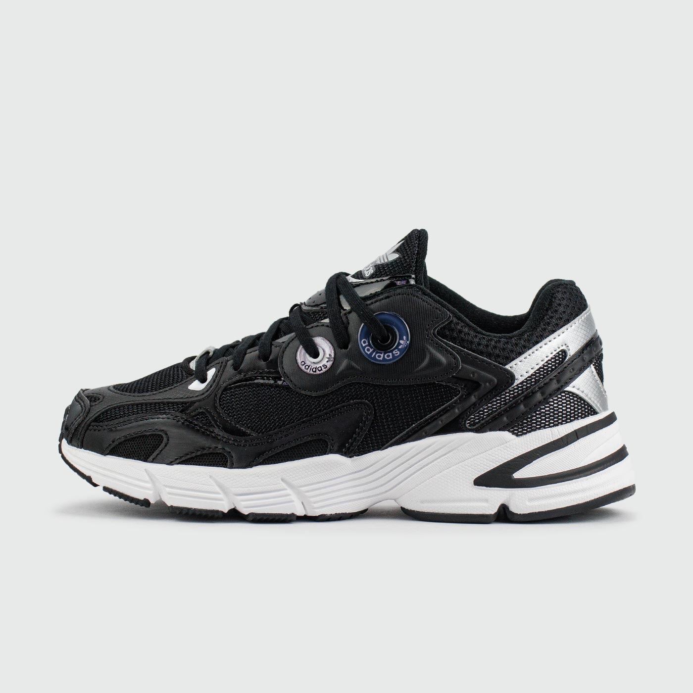 Кроссовки Adidas Astir Black / White Wmns Кроссовки Adidas Astir Black / White Wmns
