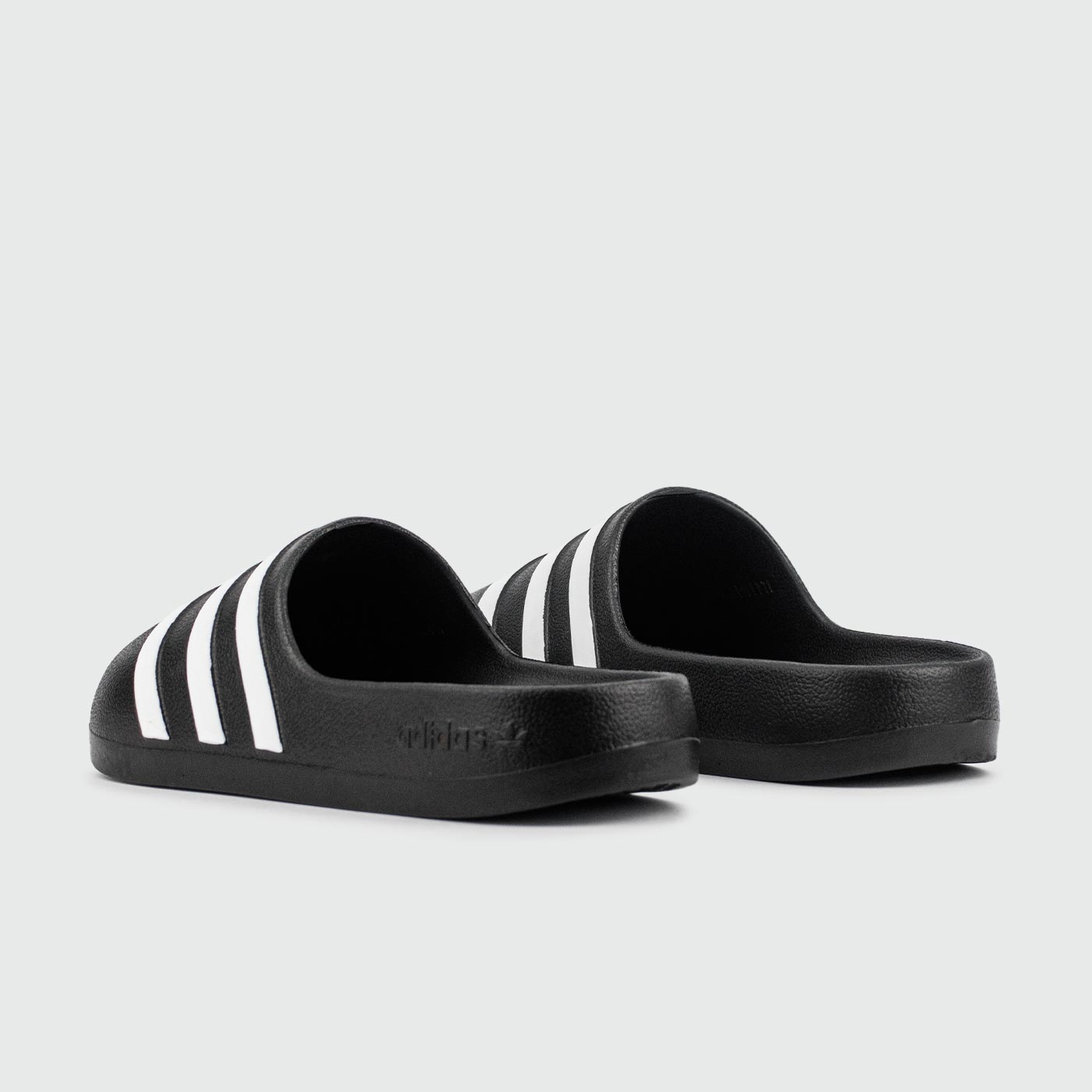 Шлёпки Adidas AdiFOM Slide Black White Wmns Шлёпки Adidas AdiFOM Slide Black White Wmns