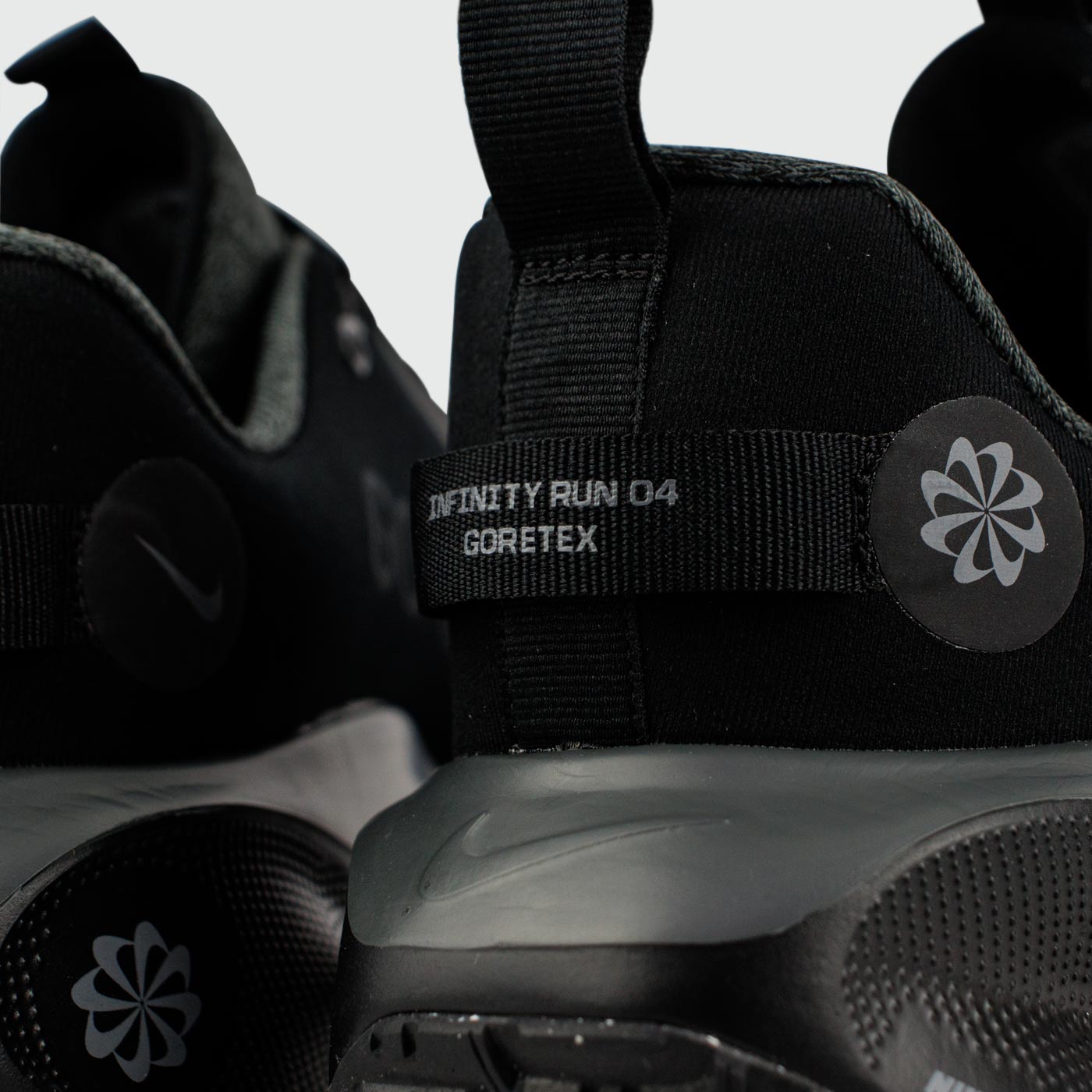 Кроссовки Nike Infinity Run 4 GORE-TEX Black Кроссовки Nike Infinity Run 4 GORE-TEX Black