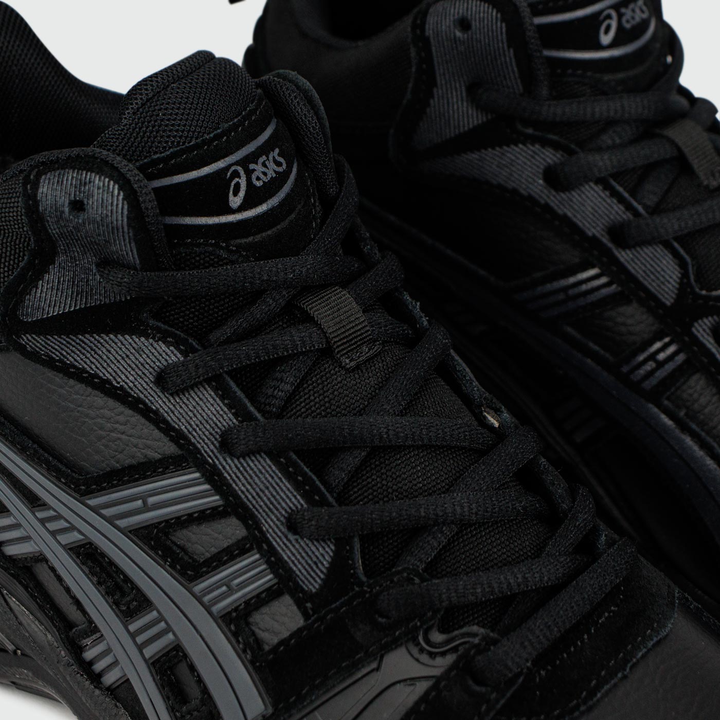 Кроссовки Asics Gel-Kayano 14 Mid Black with Fur