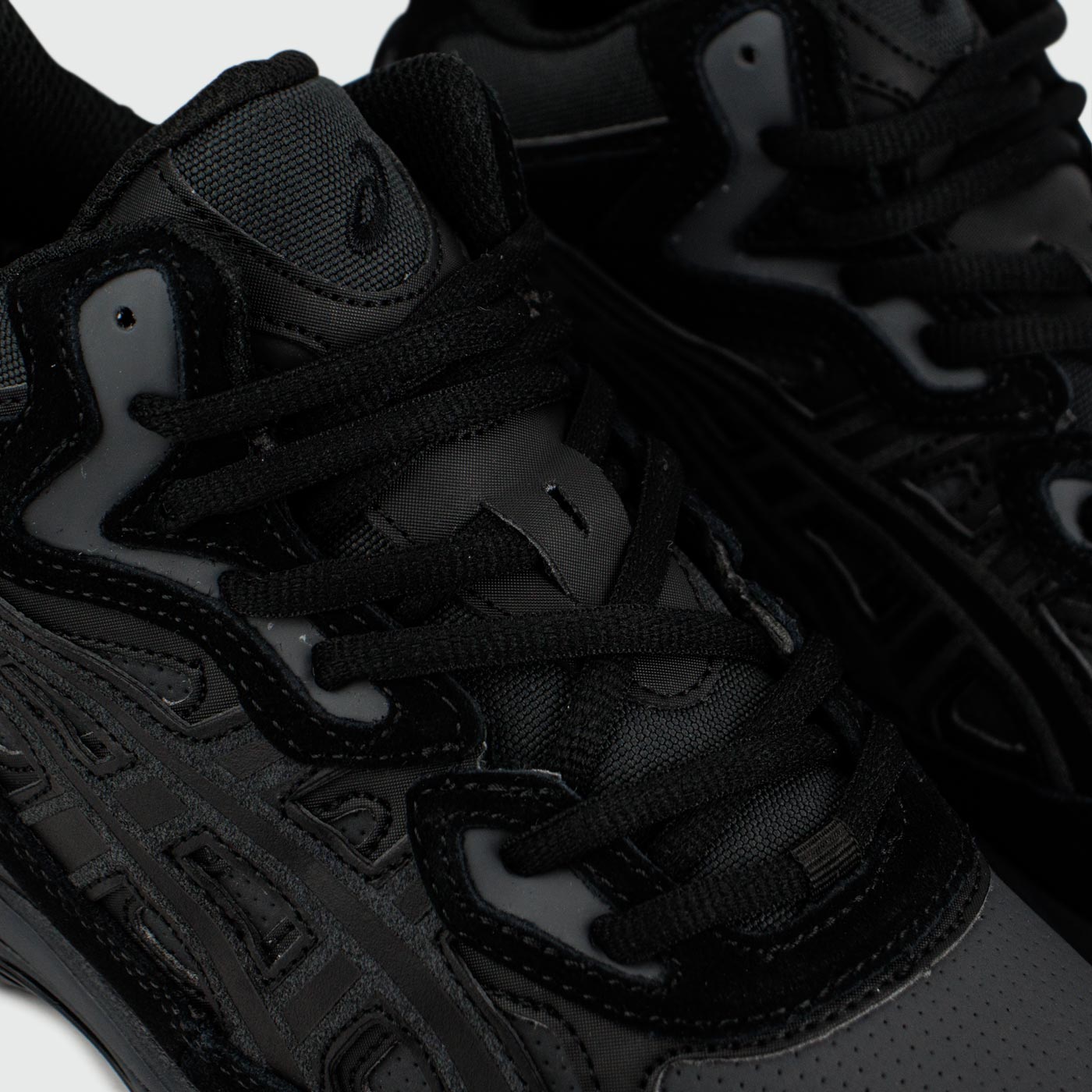 Кроссовки Asics Gel-NYC Mid Black with Fur