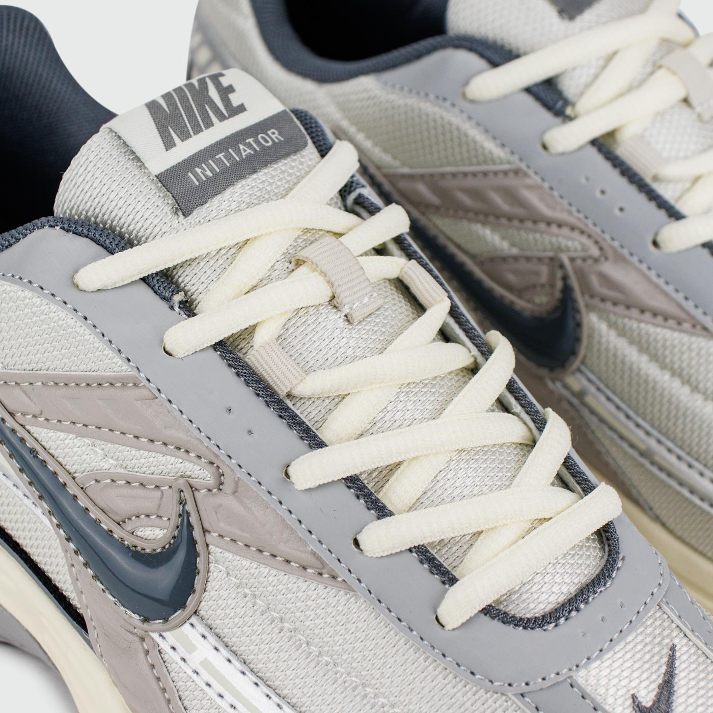 Кроссовки Nike Initiator Grey Кроссовки Nike Initiator Grey