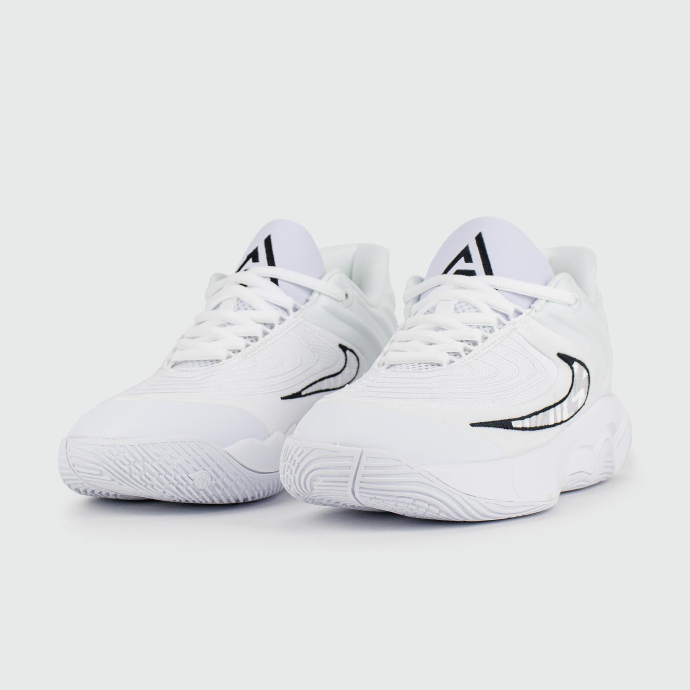 Кроссовки Nike Giannis Immortality 4 White Кроссовки Nike Giannis Immortality 4 White