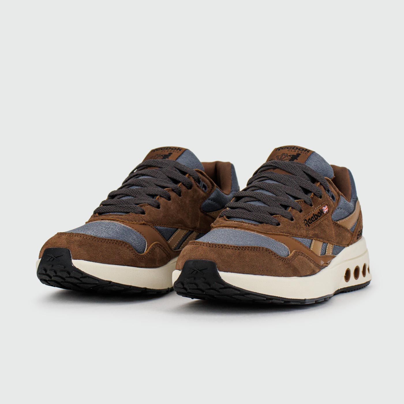 Кроссовки Reebok ERS WORLD Brown Кроссовки Reebok ERS WORLD Brown